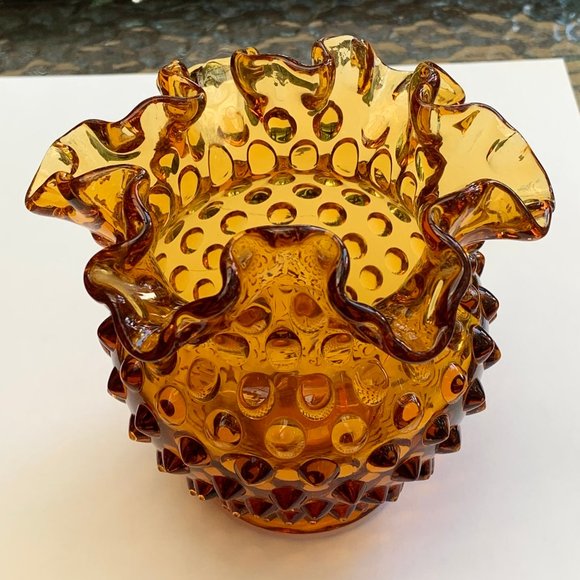 Vintage Fenton Amber Glass Footed Hobnail Vase with Ruffled Edge - Picture 4 of 12